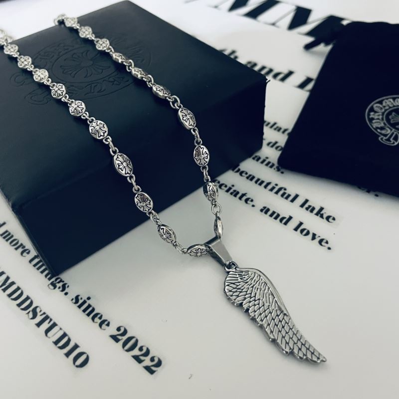 Ch**me He**ts necklaces